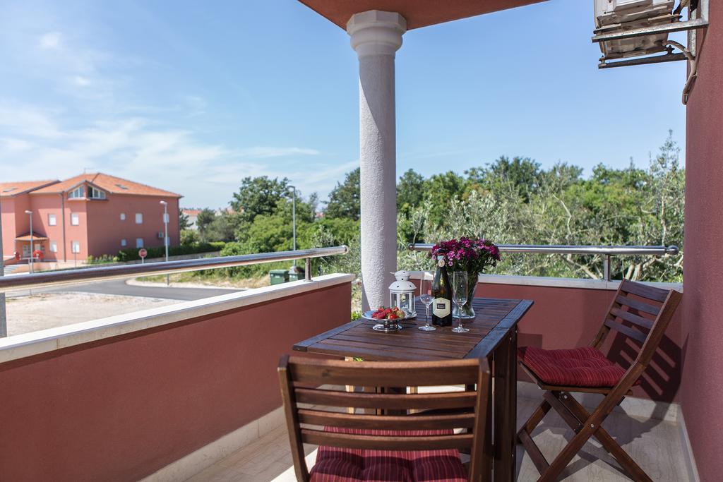 Apartments Roza Medulin Exterior photo